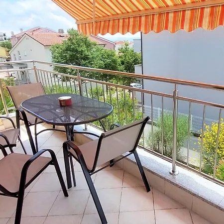 Exquisite With Balcony * Цриквеница